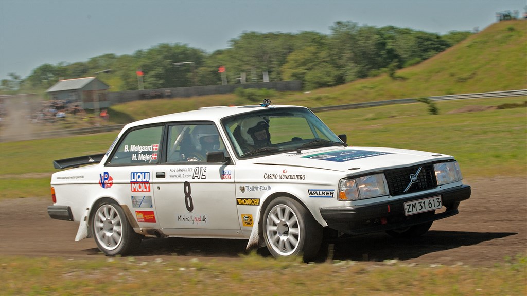 Heino Mejer og Bo Mølgaard på Korskrobanen i 3. afdeling af DM i rally
(Foto: rallypics.dk - Viggo Johansen)